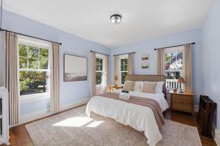 Spacious Shaker Heights Retreat Sleeps 10 - 7