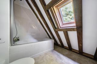 Cabin Sleeps 6 with Parking and Patio - 1