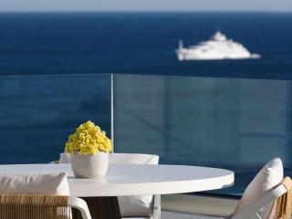 The Roc Club, A Hotel to Live - 8