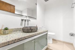 Beachside Escape 2BR with Pool - 8
