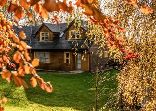 Loch Lomond Waterfront Luxury Lodges - 9