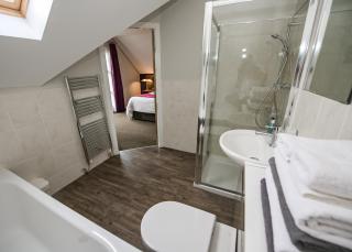 Loch Lomond Waterfront Luxury Lodges - 6