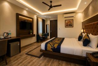 Hotel Smart Plaza Near IGI Delhi Airport - 4