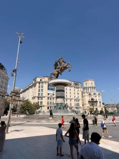Luxe Residence in Grand River Complex - 3