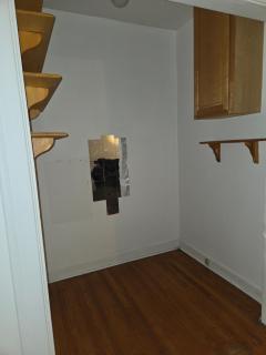 Sleeps 8- 2 Beds and 2 Couches by St Francis Hospital - 8
