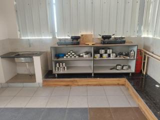 Splendid rooms In Yelahanka near Airport and KIA with Common kitchen and AC 404 - 6