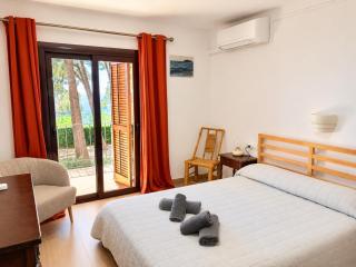 Apartamento con vistas al mar entre pinos - 1