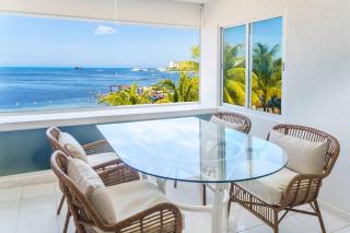 2 Bedroom Ocean Front Condo in the Hotel Zone - 9