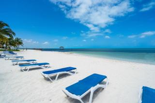 2 Bedroom Ocean Front Condo in the Hotel Zone - 3