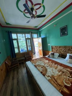 Maya Homestay & Cafe - 5