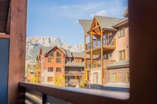BergTraum Refined Alpine Escape in Spring Creek - 2