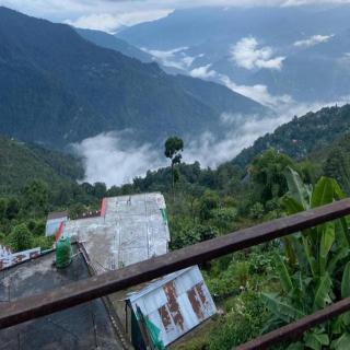Sea and Mount Goperpa Tashi Homestay By StayApart - 4
