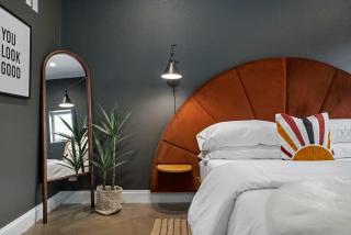 Container Haus, Hot Tub, Cowboy Pool, Pet Friendly! - 6