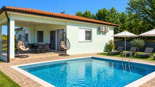 Beautiful villa Petar with pool in Brtonigla - 9