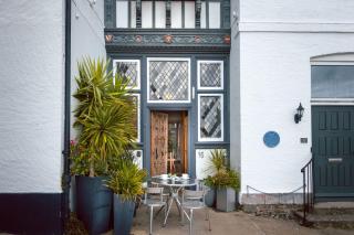 16 Clarence Hill - Iconic Dartmouth House with Enchanting Garden - 9