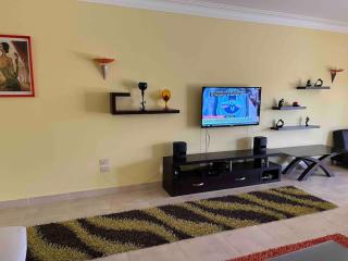LA VISTA 5 I Beachfront 265m Luxury Villa - 2