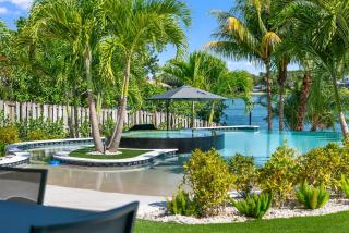 Wonderlake 7BR Resort - 9