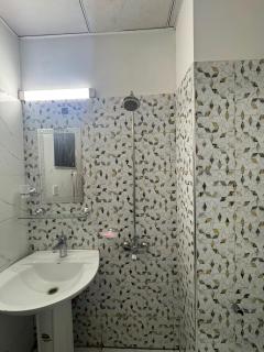 One Bed Apartment in Islamabad with free parking and wifi - 6