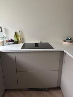 Cozy First-Floor Room and bathroom - 2