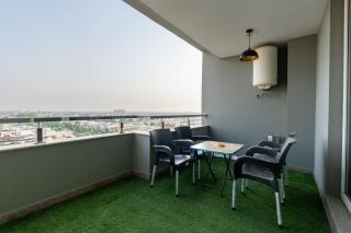 Gold Crest Luxury Apartment with Pool Table - DHA Lahore - 5