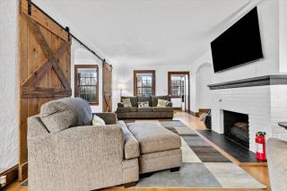 Quintessential Cozy Haven, Brooklawn Beauty - 9