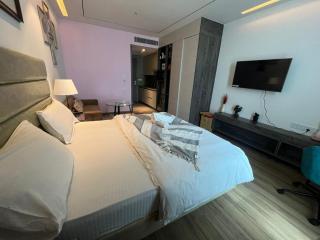 Hotel Luxury Suites AIPL - Gurgaon - Gurgaon - 1