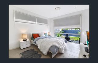 waterfront luxury house&pet friendly&full fenced - 5