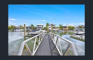 waterfront luxury house&pet friendly&full fenced - 2