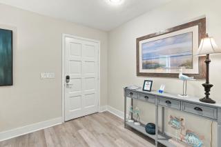 Newly Refurbished Naples Park Cottage with a Heated Pool - Naples - 5
