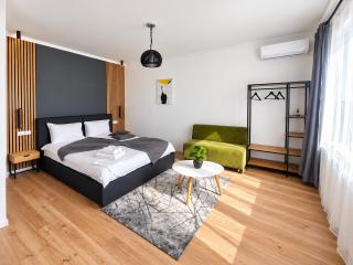 Neva Apartments & Rooms - 9