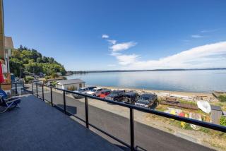 Tacoma Beachfront Property - 5