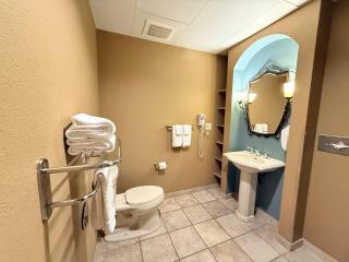 Riverwalk View condo with free Waterpark Passes in Chula Vista! - 1