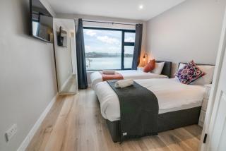 Central Galway Retreat 4 Bed Sleeps 8 with Private Parking - 5