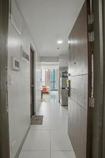 Bgc One Uptown Residences 15th Floor - 8