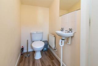 Derby Getaway Near Pride Park Stadium & Alvaston Park - 3