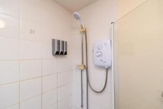 Derby Getaway Near Pride Park Stadium & Alvaston Park - 1