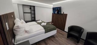 Apartment 3 - 5