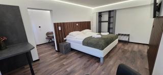 Apartment 3 - 6