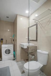 BGC One Uptown Residences 31st Floor - 6