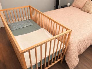 Cozy 2BR Suite - 3 Beds - Sleeps 5 - Free Parking - Near Montreal - 5