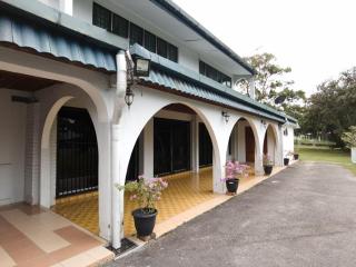 Laman Tuan at Tambun Height, Ipoh Halal Stay for Large Family - 3