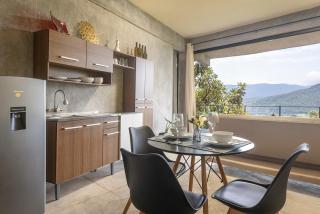 Modern Loft - Spectacular Mountain and Lake Views - 9