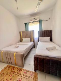 Hashwa Buxton 3BR - 7