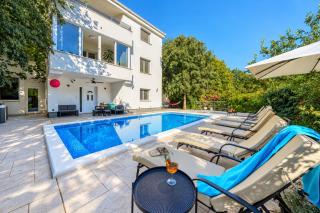 Villa Zara, Heated Pool, Jacuzzi, Sauna, 8 Guests - 4