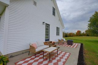 50-Acre Hilltop Home: Upstate Getaway - 8
