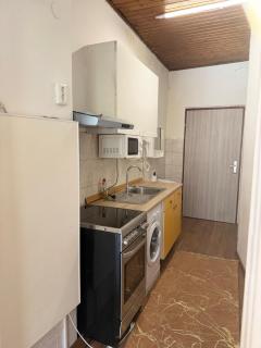 Cozy Danube Studios with Garden Access & 15 Min to Vienna Center - 7