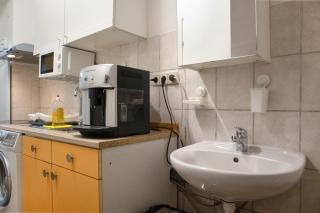 Cozy Danube Studios with Garden Access & 15 Min to Vienna Center - 5