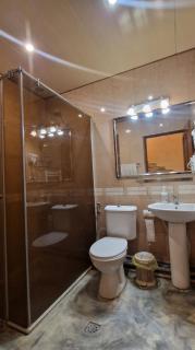 3 Bedroom Comfort Apartment - 6
