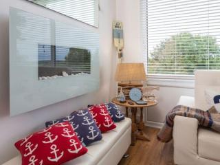 The Hut - 2 Bed Chalet, Coastal Charm in Dartmouth - 7