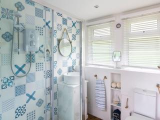 The Hut - 2 Bed Chalet, Coastal Charm in Dartmouth - 5
